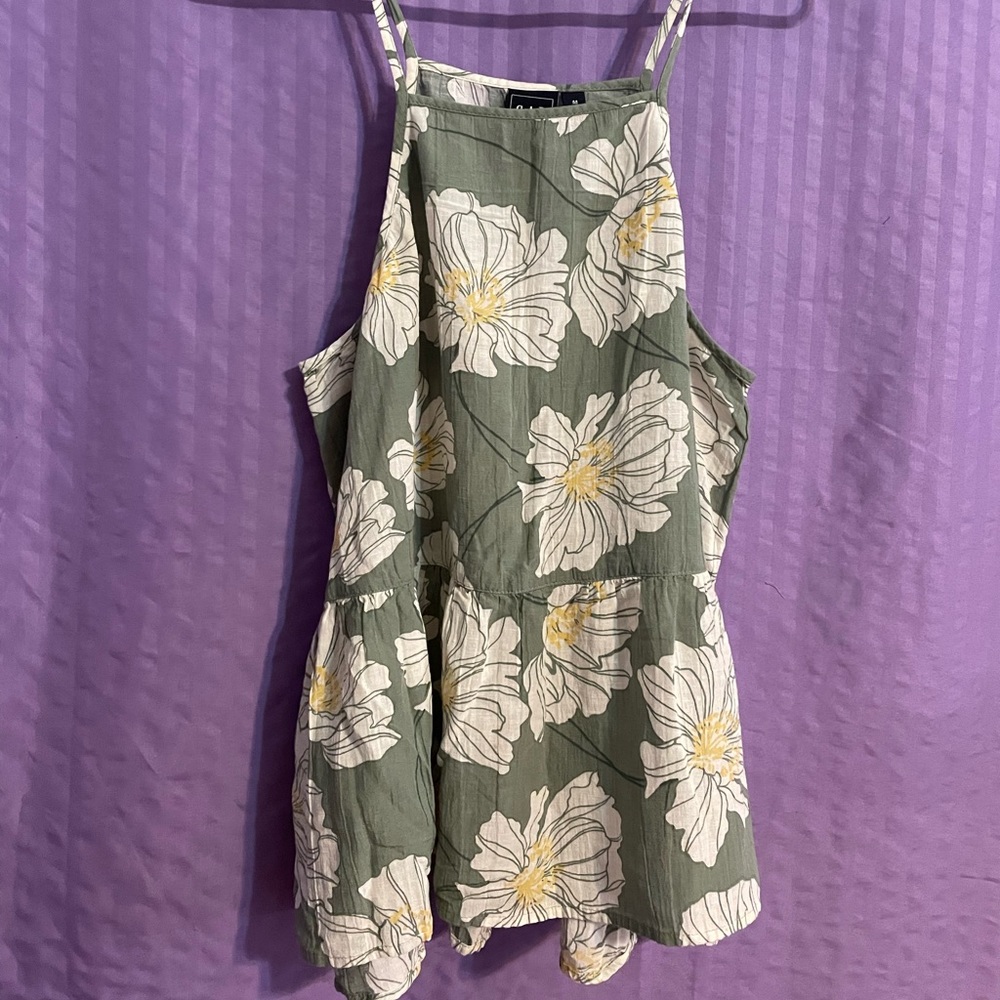 Gap size medium top green with floral print, straps and a flared out bottom.